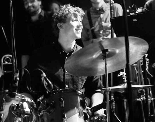 Jonatan Kuhlmann drumdocent bij Popschool Blaricum